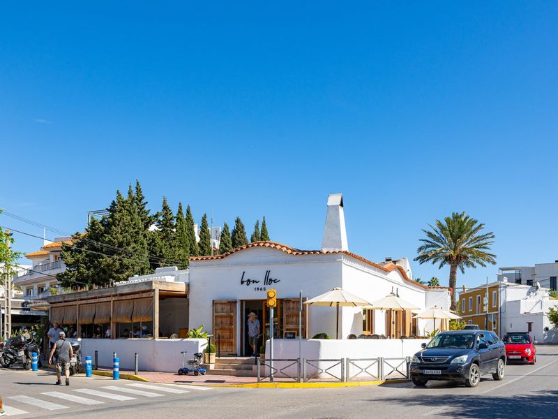 Living in Jesús / Cap Martinet