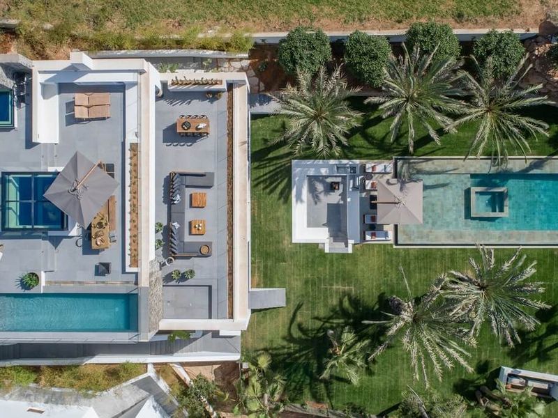 Villa Lux – image 1