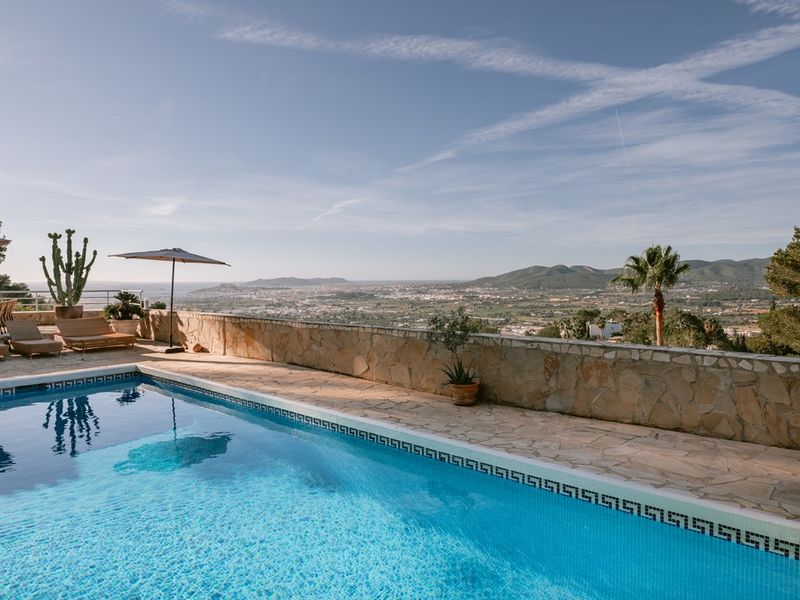 Villa Seven – image 1