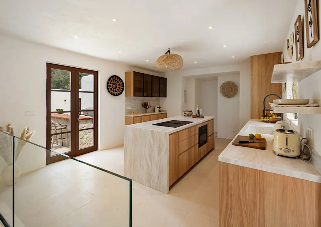 Casa Oasis — Cala Llonga, Ibiza (photo 7 of 30)