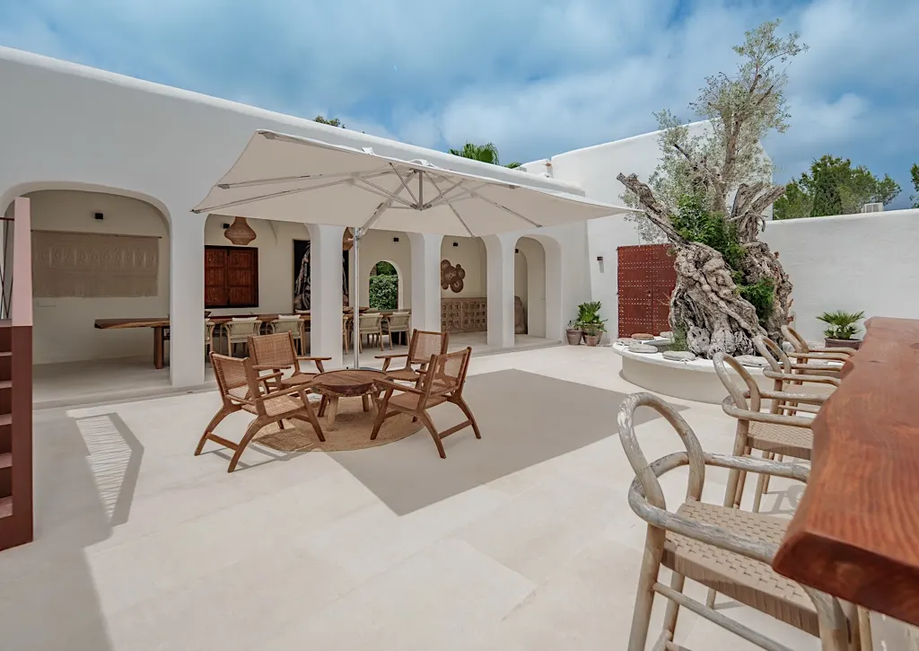 Casa Oasis — Cala Llonga, Ibiza (photo 3 of 30)