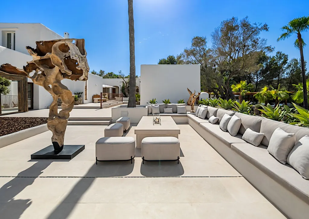 Casa Oasis — Cala Llonga, Ibiza (photo 6 of 30)